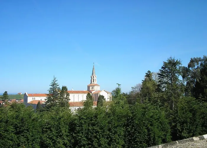 Las Mananitas Cobreces